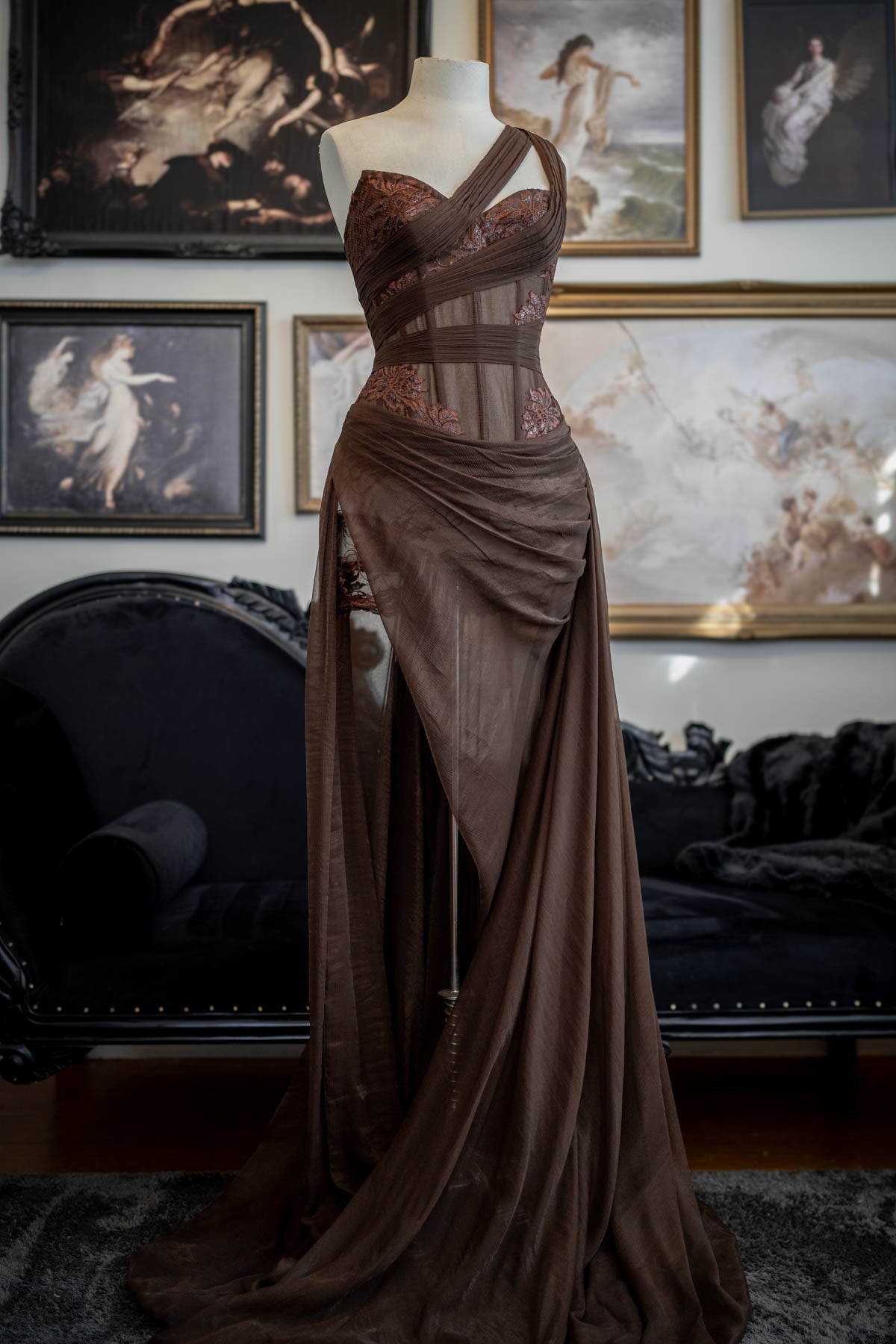 Nina - Brown