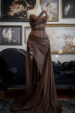 Nina - Brown
