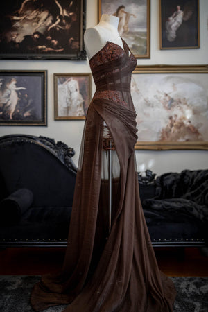 Nina - Brown
