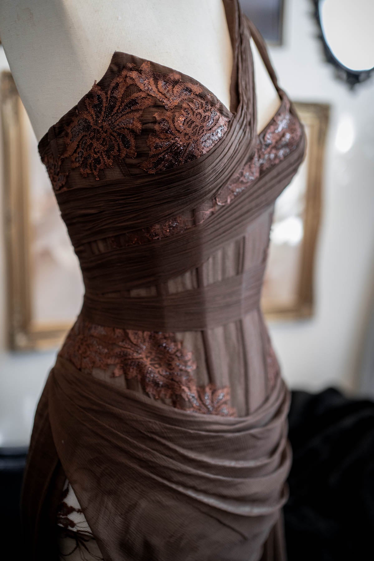 Nina - Brown